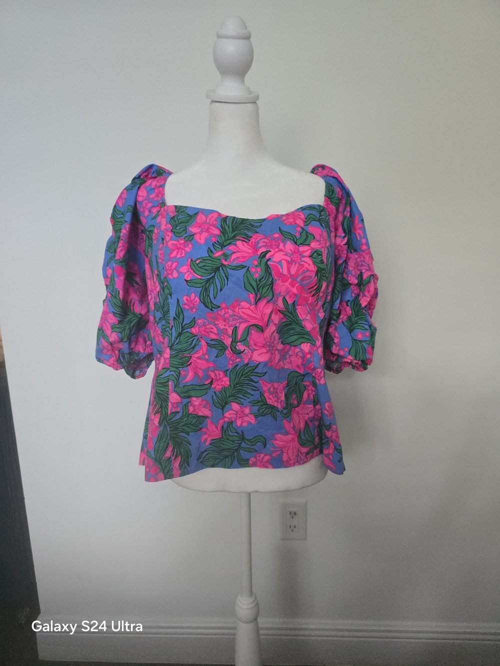 Lilly Pulitzer Blue Top with Hot Pink Floral Print and Puff Sleeves